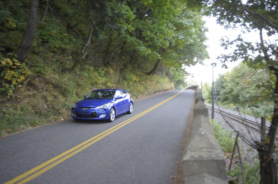  Hyundai Veloster 2011 года  (фото 170 из 184)
